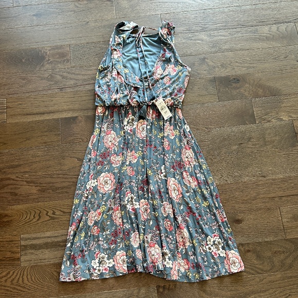 LOFT floral dress - NWT - Medium Petite - Picture 2 of 8